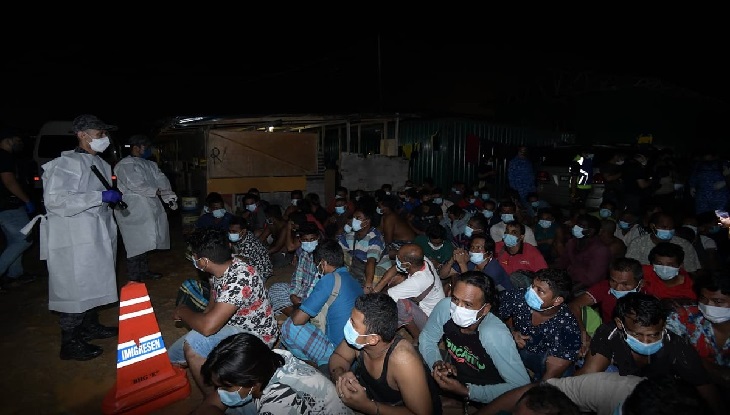 মালয়েশিয়ায় শতাধিক বাংলাদেশি গ্রেফতার: অভিযান অব্যাহত