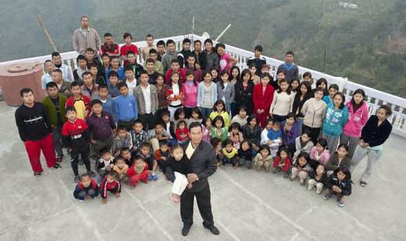 ৩৯ স্ত্রী ও ৯৪ সন্তান রেখে মারা গেলেন বৃহত্তম পরিবারের কর্তা!