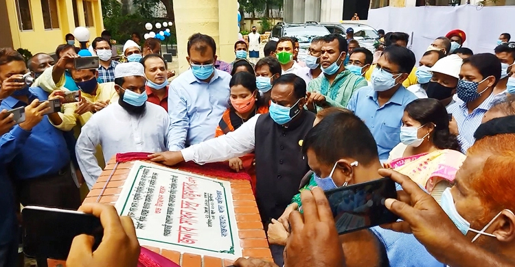 সংগ্রহ অভিযানে ধান মওজুদ করলে কাউকে ছাড় দেয়া হবে না: খাদ্যমন্ত্রী