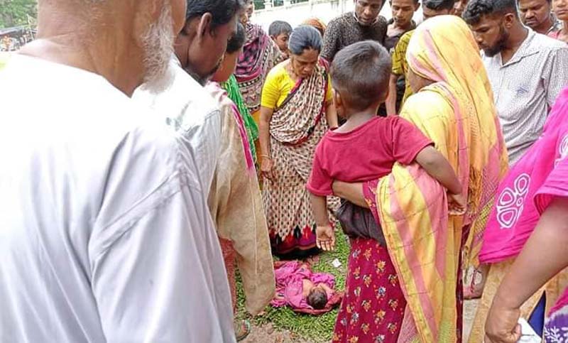 রংপুরে মসজিদের সামনে ডাস্টবিন থেকে জীবিত নবজাতক উদ্ধার