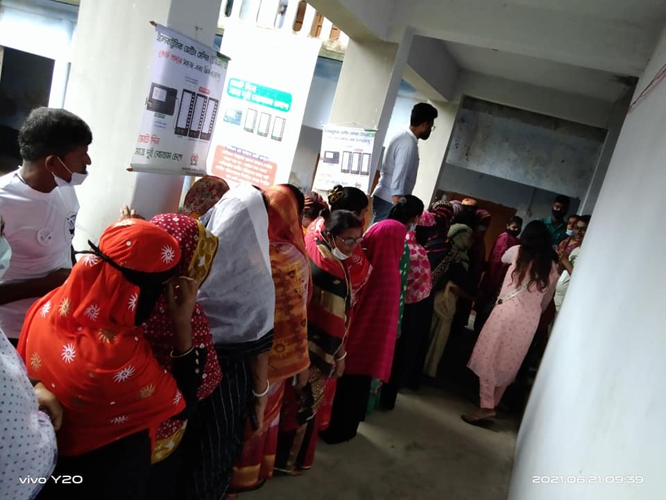 ২০৪ ইউনিয়ন পরিষদে ভোটগ্রহণ চলছে