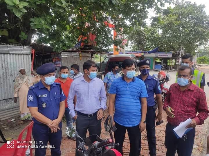 সরকার ঘোষিত লকডাউন পরিদর্শনে উপজেলা চেয়ারম্যান