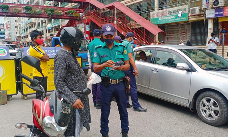 রাজধানীর মিরপুরে আজও আটক ৩০