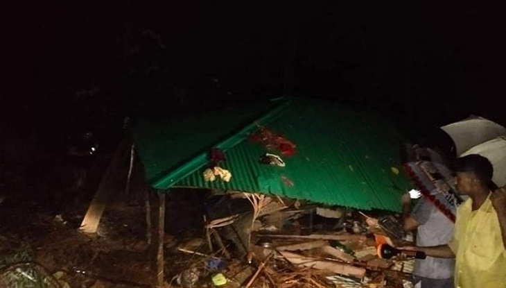 এবার টেকনাফে পাহাড়ধসে একই পরিবারের ৫ সদস্যের মর্মান্তিক মৃত্যু