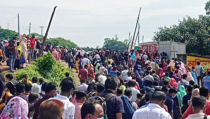 কারখানা খুলছে কাল, ঢাকামুখী যাত্রীদের ভিড়