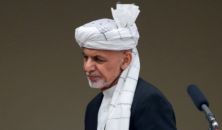 ‘টাকা আনা দূরের কথা জুতা পায়ে দেওয়ারই সুযোগ পাইনি’