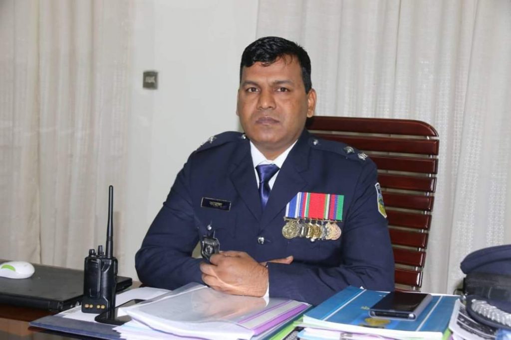 ময়মনসিংহের কোতোয়ালী মডেল থানার নবাগত ওসির সাথে  গ্রাম পুলিশ সদস্যদের সাথে মতবিনিময়