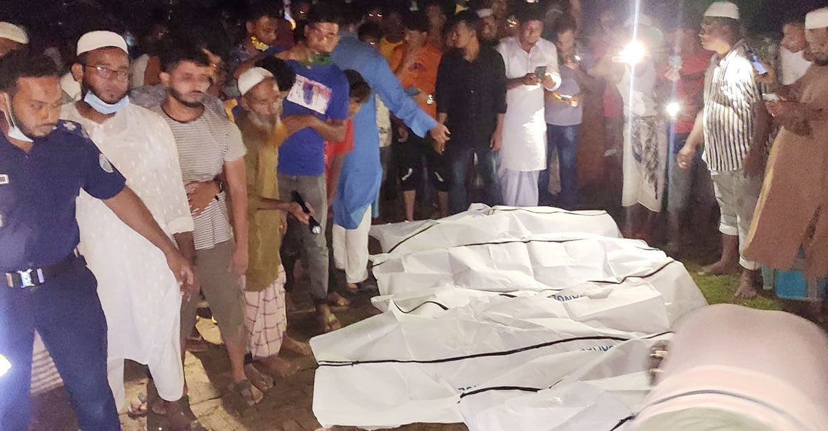 ব্রাহ্মণবাড়িয়ার নৌ-দুর্ঘটনায় লাশের মিছিল বেড়ে ২২