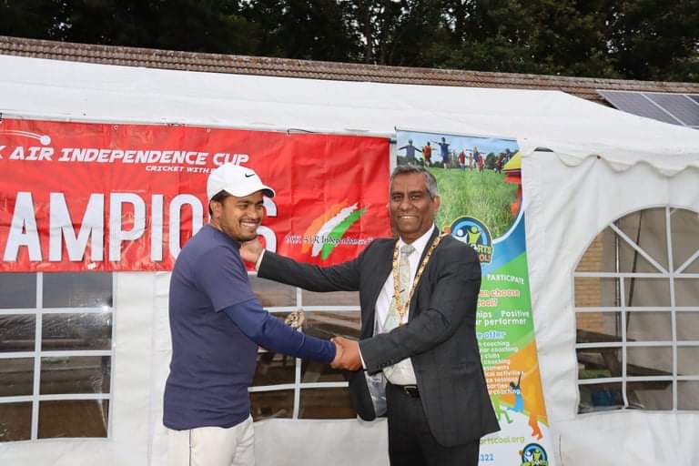 ঝিকরগাছার কৃতি সন্তান প্রবাসে অবস্থান করেও. ভুলেননি ক্রিকেট