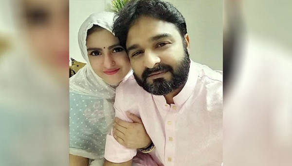 নতুন সংসারে মা হতে যাচ্ছেন শখ