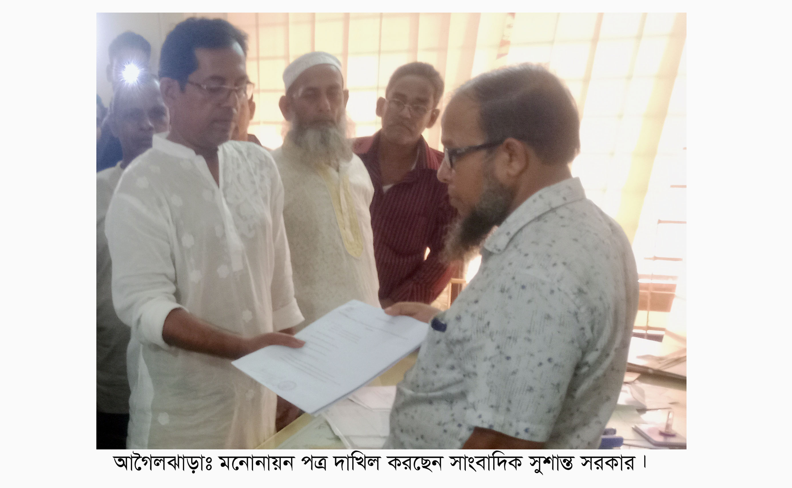 আগৈলঝাড়ায় ইউপি নির্বাচনে মানুষের সেবায় কাজ করার ব্রত নিয়ে উন্নায়ন মূখি রাষ্ট্রীয় ব্যাবস্থায় এগিয়ে নিতে  মেম্বর প্রার্থী হয়েছেন সাংবাদিক সুশান্ত সরকার