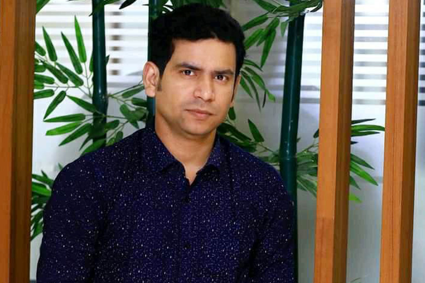 ই-কমার্স প্রতারণায় গ্রেফতার আরজে নিরব