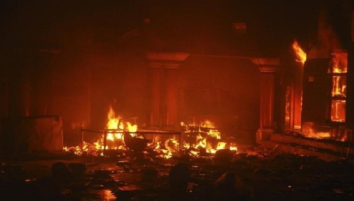 বিয়ে নিয়ে ক্ষোভ: পাকিস্তানে মেয়ে-জামাইসহ ৭ জনকে পুড়িয়ে হত্যা