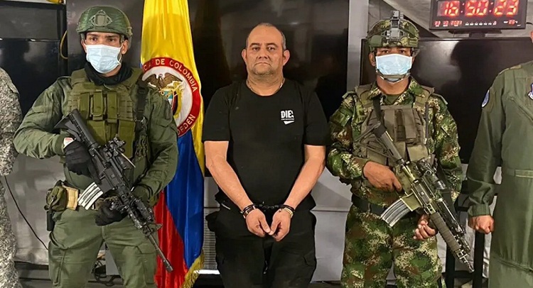কলম্বিয়ায় মাদক সম্রাটকে ধরতে ৫০০ পুলিশ, ২২ হেলিকপ্টার!
