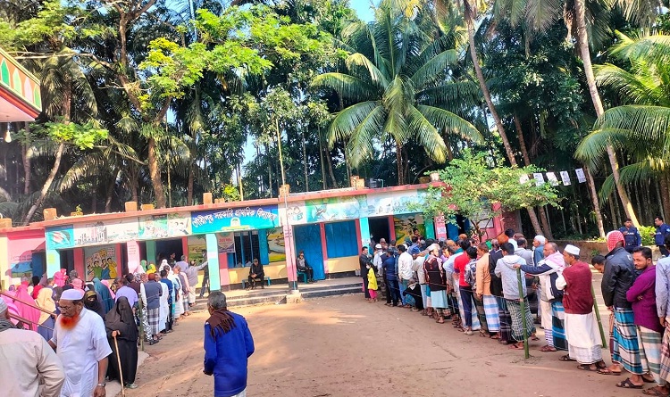 ১০০৭ ইউপিতে তৃতীয় ধাপের ভোটগ্রহণ চলছে