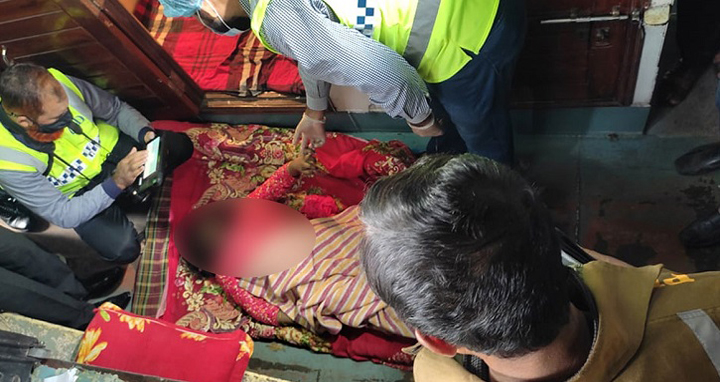 লঞ্চের কেবিন থেকে তরুণীর মরদেহ উদ্ধার