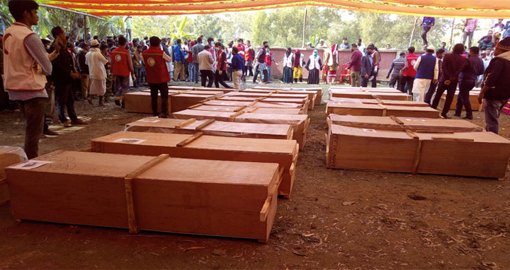 অভিযান-১০ ট্রাজেডি: গণকবরে ৩০ জনকে সমাহিত