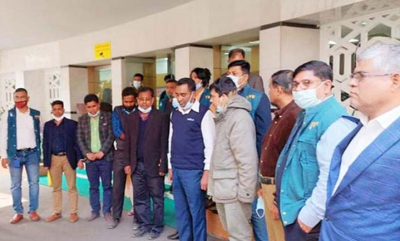 দুদকের মামলায় ভুয়া ৭ চিকিৎসককে জেলগেটে জিজ্ঞাসাবাদের নির্দেশ