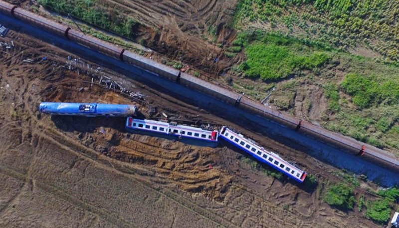 কঙ্গোতে ট্রেন দুর্ঘটনায় ৬১ জনের প্রাণহানি