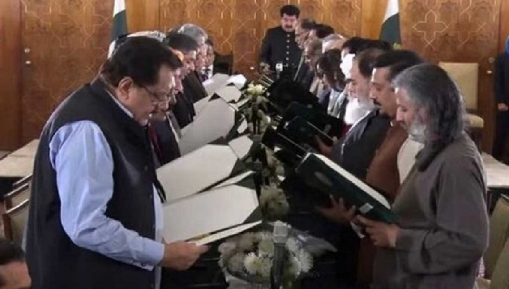 শপথ নিলেন শাহবাজের মন্ত্রিসভার সদস্যরা