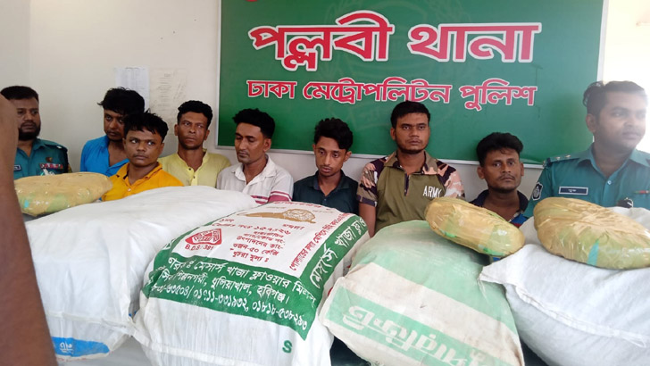 পল্লবীতে ৫০ কেজি গাঁজা ও মাইক্রোবাসসহ গ্রেফতার ৭
