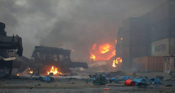 কনটেইনার ডিপোতে আগুন, নিহত বেড়ে ৪৯