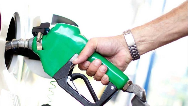 দাম কমল ডিজেল-পেট্রল-অকটেনের