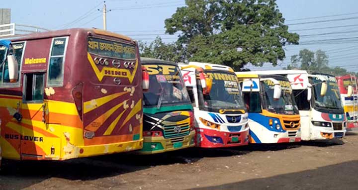 রংপুরে দূরপাল্লার বাস চলাচল বন্ধ, ভোগান্তিতে যাত্রীরা