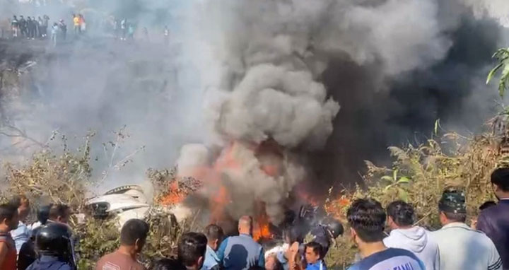 নেপালে বিধ্বস্ত বিমানে নিহতের সংখ্যা বেড়ে ৪০