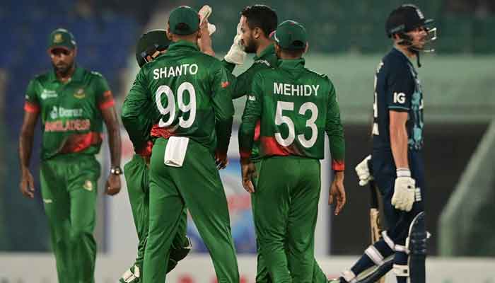 ইংল্যান্ডকে হারিয়ে হোয়াইটওয়াশ এড়ালো বাংলাদেশ