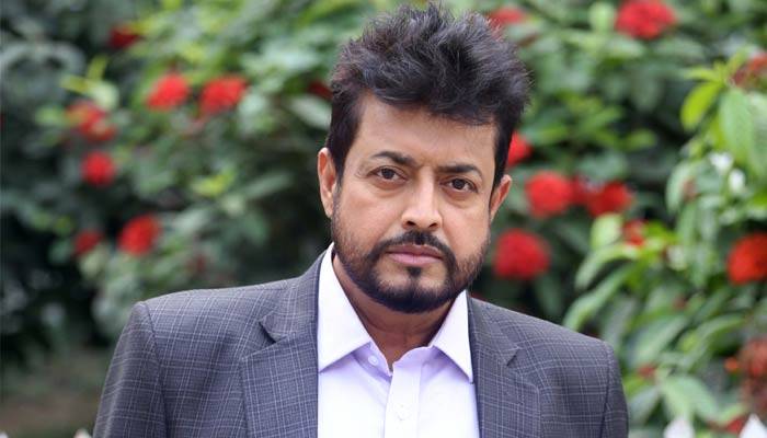 অ্যাওয়ার্ড বাণিজ্য চলছে– দাবি ওমর সানীর