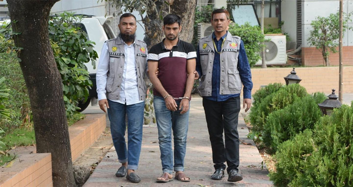 ডাচ-বাংলার টাকা ছিনতাই : মূল পরিকল্পনাকারী সোহেল গ্রেপ্তার