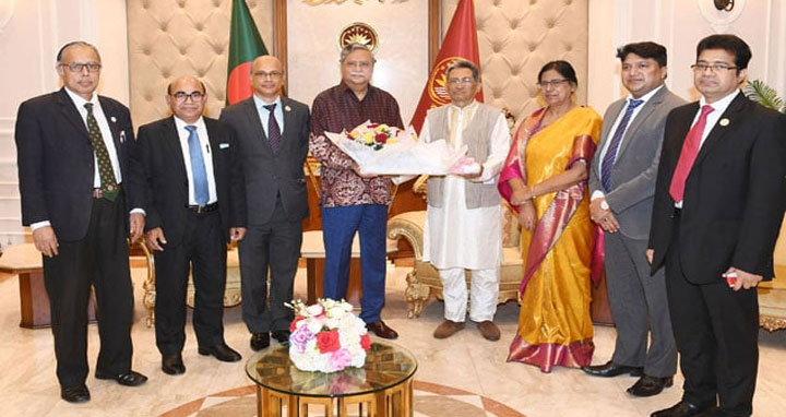 বিশ্ববিদ্যালয়গুলোকে কর্মসংস্থানভিত্তিক কার্যক্রম চালানোর নির্দেশ রাষ্ট্রপতির