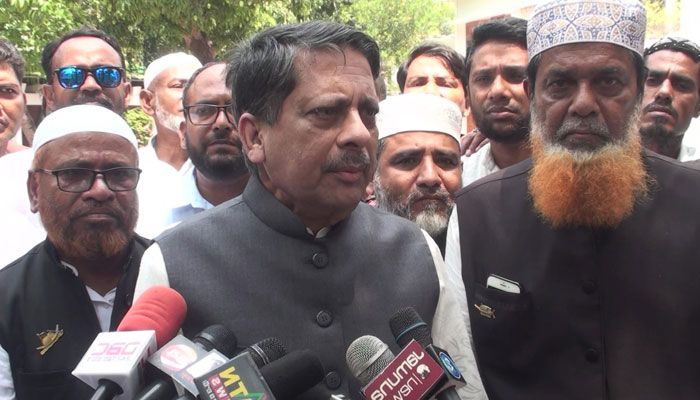 বরিশালের নতুন মেয়র খোকন সেরনিয়াবাত