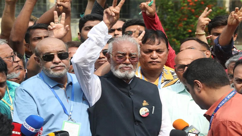 আবারও খুলনার মেয়র হলেন আব্দুল খালেক