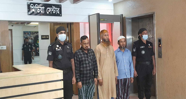 সাবেক স্বামীর পরিকল্পনায় নারী কর কর্মকর্তাকে অপহরণ : র‌্যাব