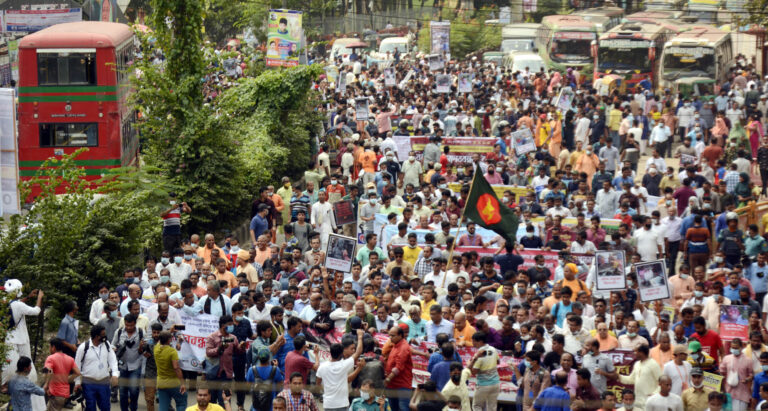 কর্মদিবসে ঢাকায় সভা-সমাবেশ নিষিদ্ধ চেয়ে লিগ্যাল নোটিশ