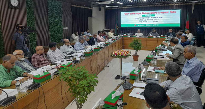 রাজনীতি তীক্ষ্ণভাবে বিভক্ত: সিইসি