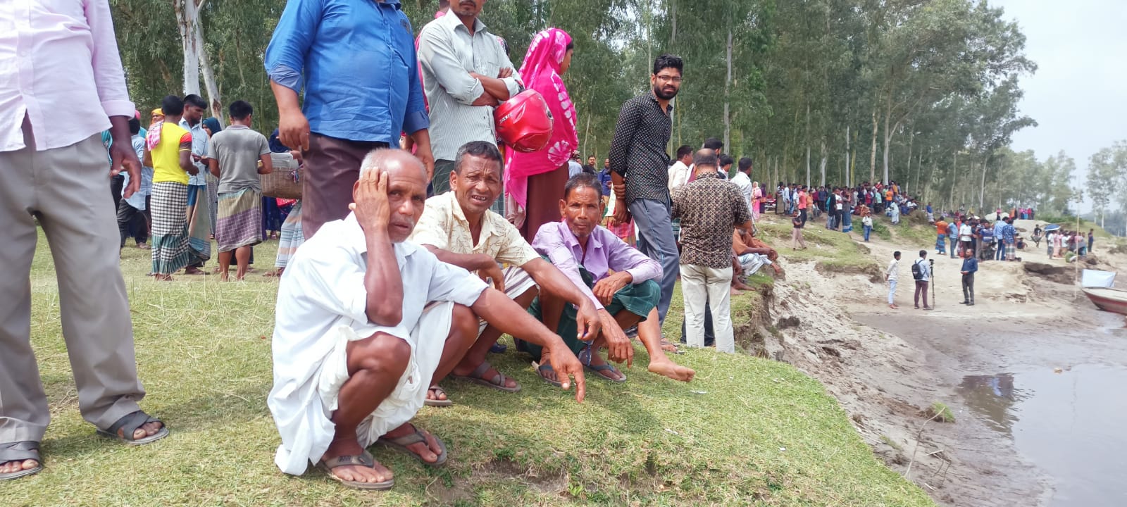 পূজা-অর্চনা ও স্বজন হারাদের আহাজারিতে পালন হলো নৌকাডুবির এক বছর