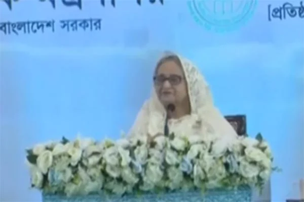 ইসলাম যেন প্রশ্নবিদ্ধ না হয় ইমামদের সেদিকে খেয়াল রাখতে বললেন প্রধানমন্ত্রী