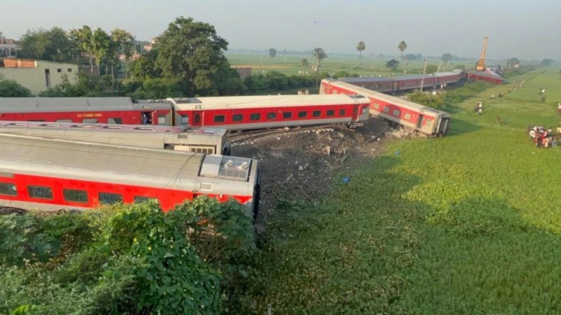 বিহারে ভয়াবহ ট্রেন দুর্ঘটনা, নিহত ৪