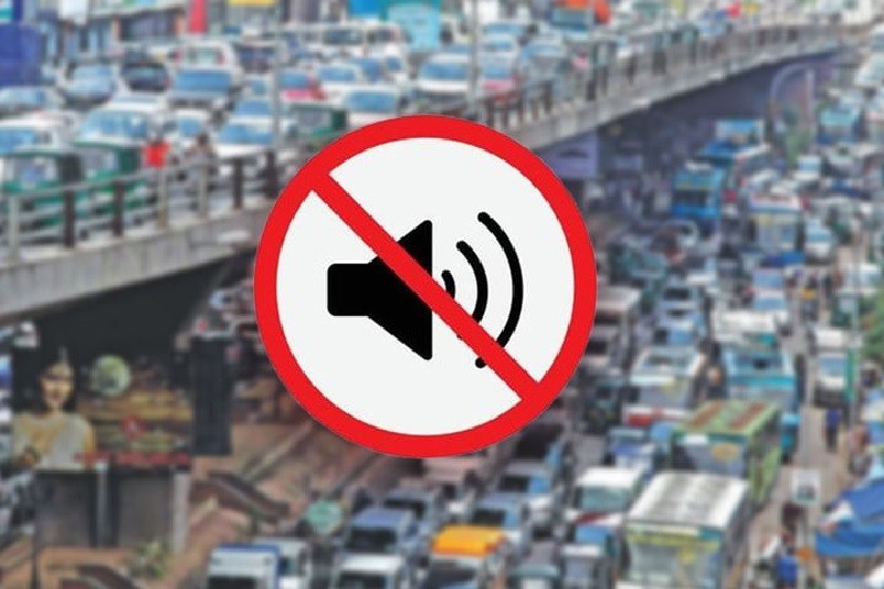 এক মিনিট শব্দহীন ছিল ঢাকা