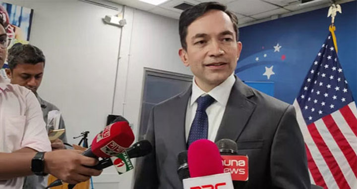 নির্বাচন পরিস্থিতি পর্যবেক্ষণে মার্কিন প্রতিনিধি দল ঢাকায়