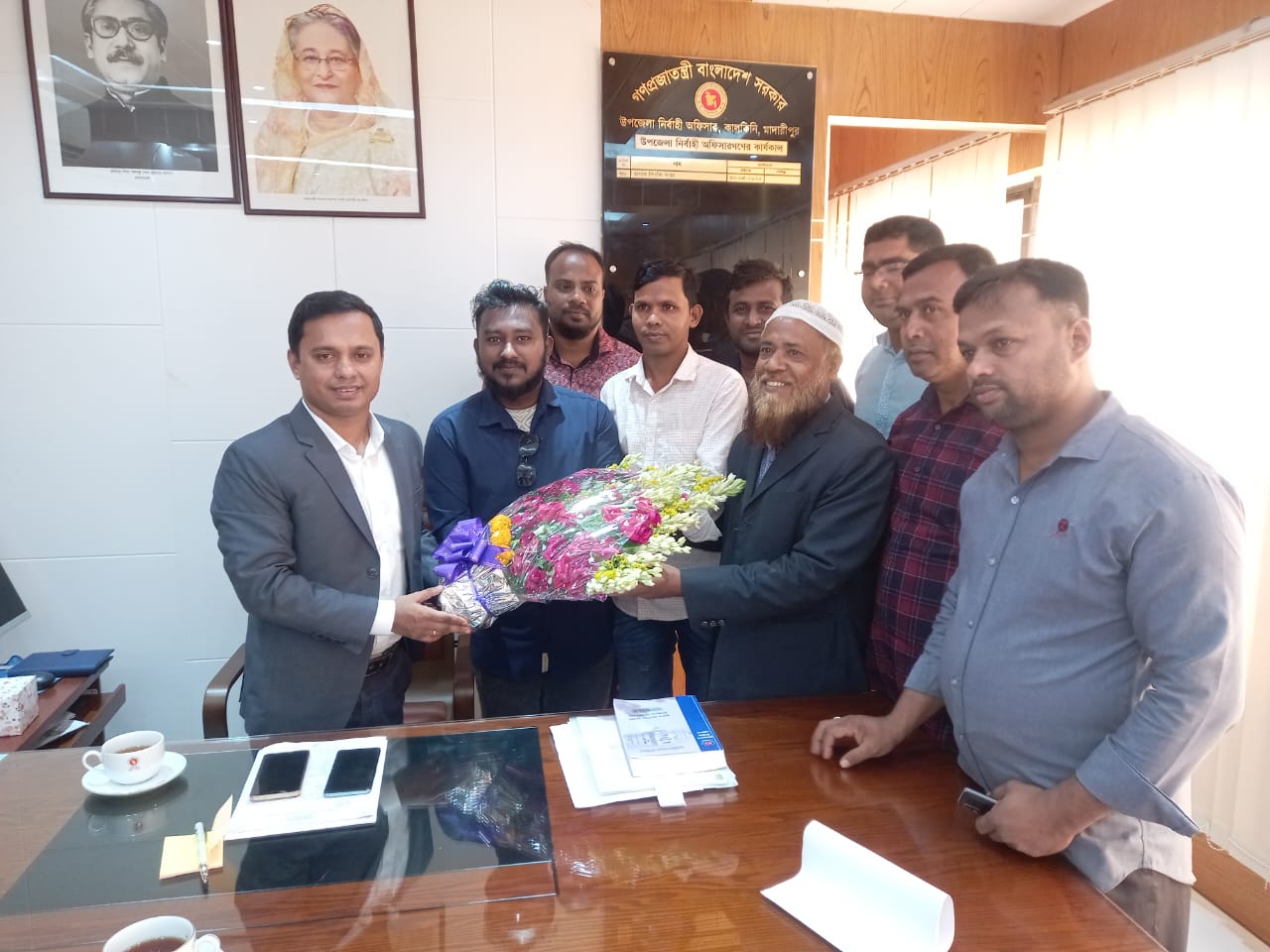 নবাগত ইউএনও’র সাথে কালকিনি প্রেসক্লাবের সদস্যদের সৌজন্য সাক্ষাৎ