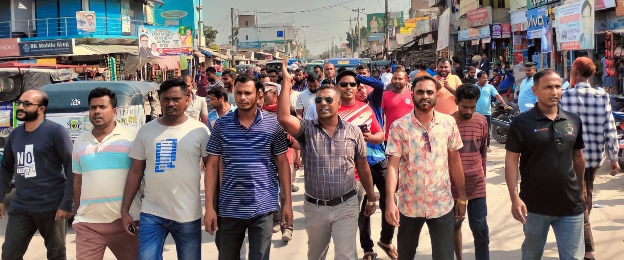 এমপি বকুলের নির্দেশনায় লালপুরে বিক্ষোভ মিছিল ও শান্তি সমাবেশ অনুষ্ঠিত
