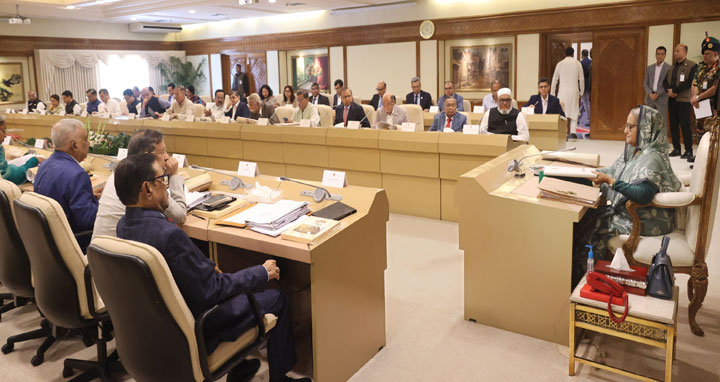 ঈদের ছুটি বাড়ছে না