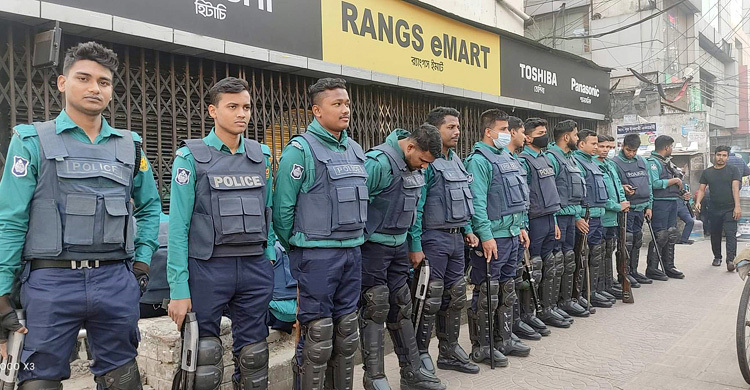 তিনদিন পর ইউনিফর্মে ফিরছে পুলিশ