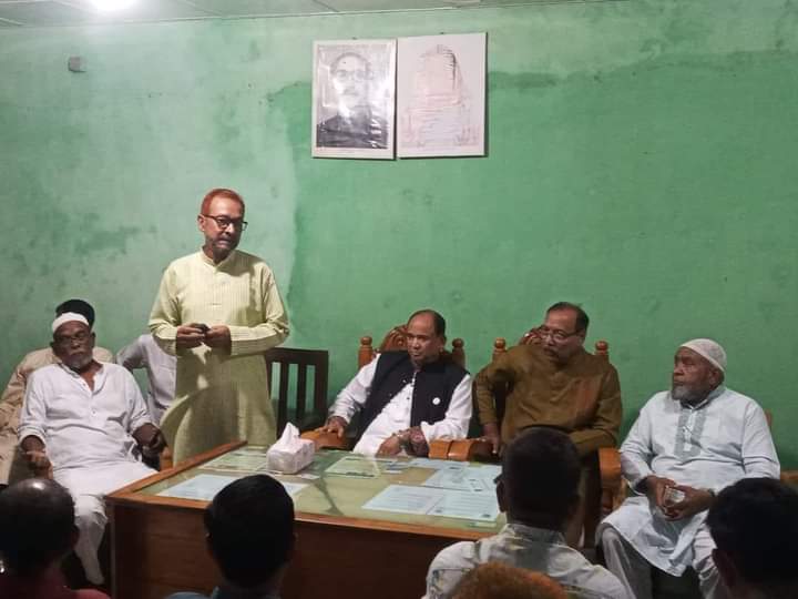 বোদা উপজেলা আওয়ামী লীগের নেতাকর্মীদের সাথে যৌথ সভায় সাবেক রেলপথ মন্ত্রী