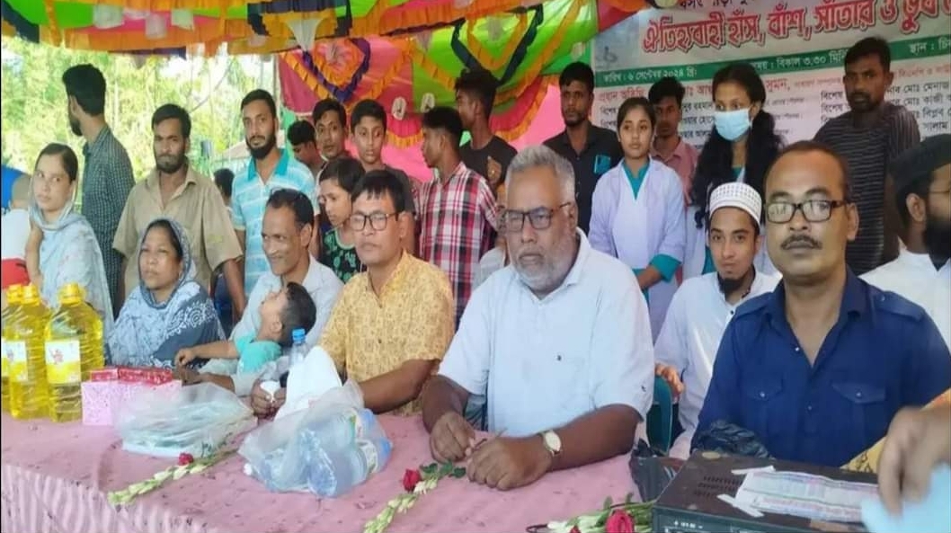 ❑ ডোমারে হাঁস, বাঁশ, সাঁতার ও ডুব খেলা অনুষ্ঠিত ❑