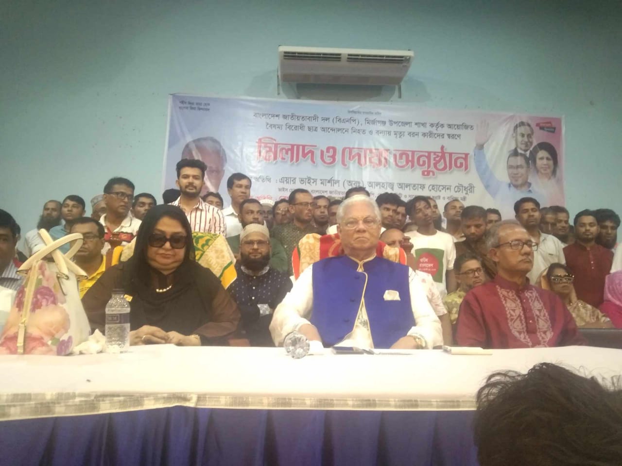 ‘বিএনপির মধ্যে লুকিয়ে থাকা মুনাফিক ও আ’লীগের দালালদের চিহ্নিত করতে হবে’